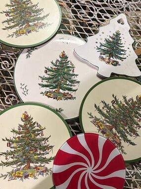 4 Spode Christmas Tree Trivets + 2 others